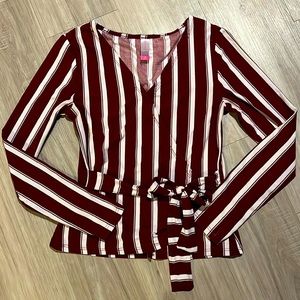 No Boundaries (Walmart) • M (7-9) • Blouse